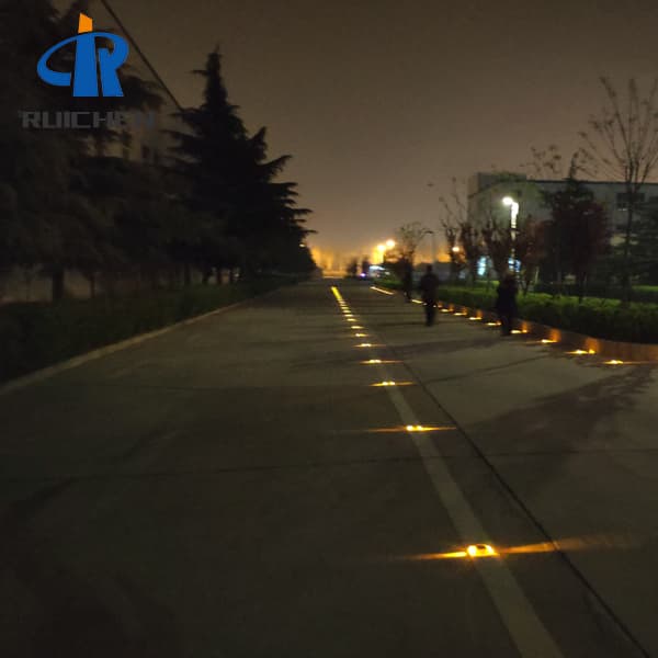 Raised Solar Road Cat Eyes Manufacturer For Pedestrian Crossing